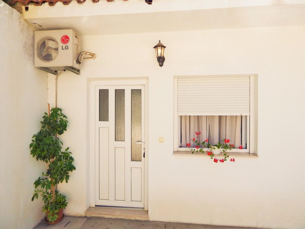 Adria Apartments Stobreč エクステリア 写真