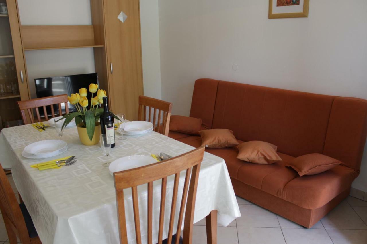 Adria Apartments Stobreč エクステリア 写真