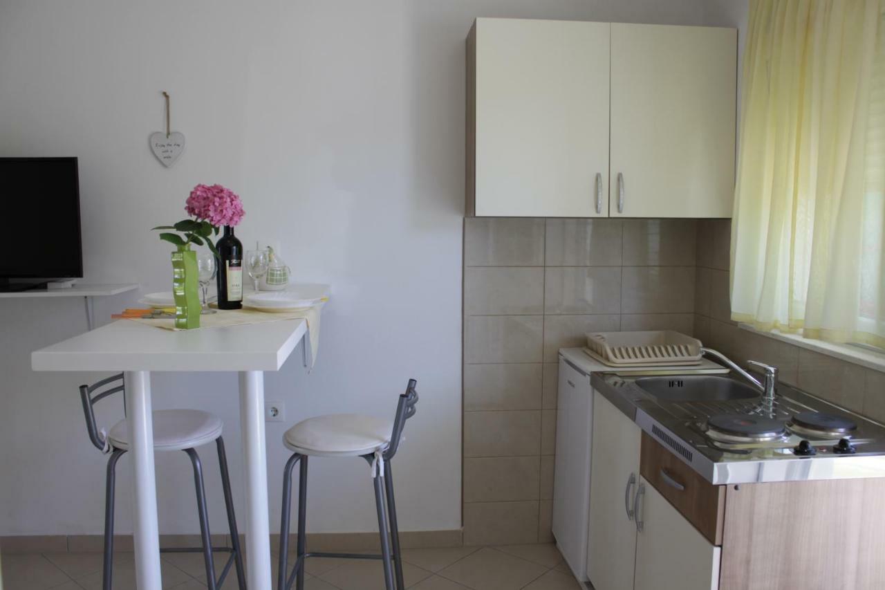 Adria Apartments Stobreč エクステリア 写真