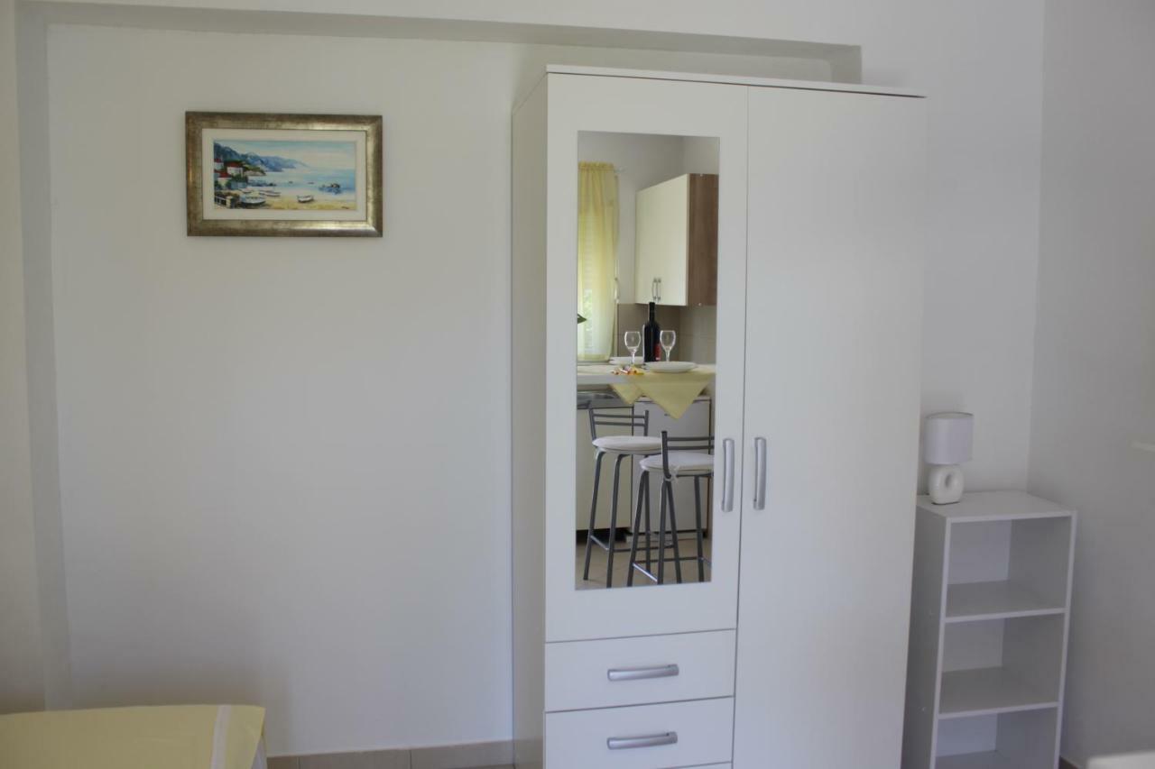 Adria Apartments Stobreč エクステリア 写真